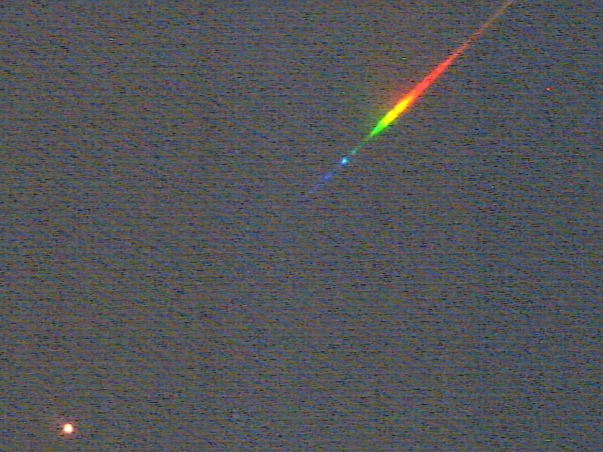 Premier spectre (de lampe au loin) avec ETX90 + Star Analyser + webcam...