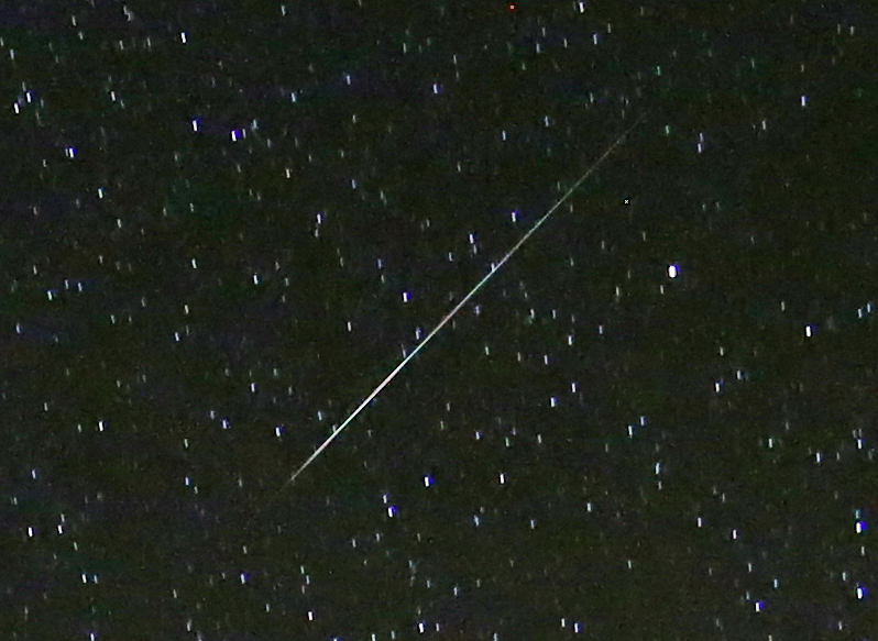 Long meteor (zoom)